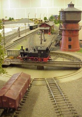 Bahnhof Rodgau, Eine PtL(bay) 2/3 oder BR 70 wird gewendet
